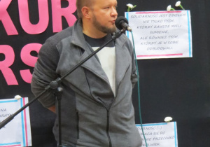 Reżyser Szymon J. Wróbel